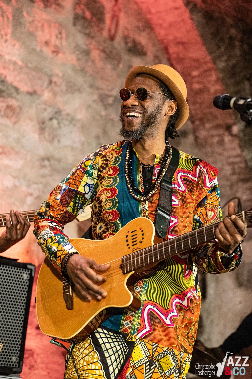 Photo Kara (extrait PDF)